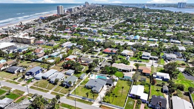 Welcome to your coastal retreat just steps from the ocean! Rare - photo 45