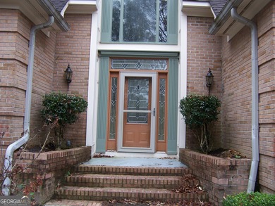 Need some room this is it !!! 5 Bdrm 3 Bth all Brick home. Huge - photo 8