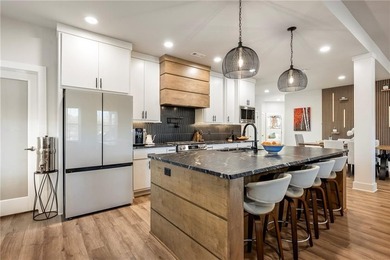 Talk about exciting price per foot! Open house 7/19! Modern - photo 10