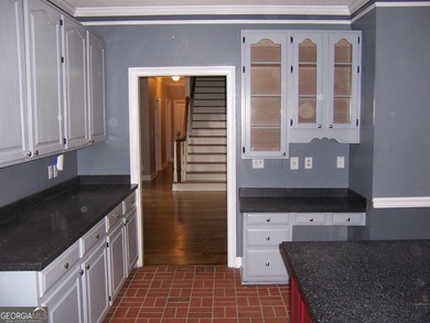 Need some room this is it !!! 5 Bdrm 3 Bth all Brick home. Huge - photo 10