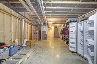 Beautiful 3BR-3BA ranch built in 2012 on the full recreational - photo 32