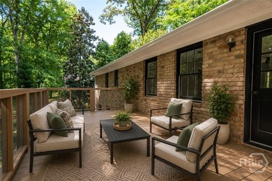 Adorable and fully remodeled ranch on a basement in the highly - photo 5
