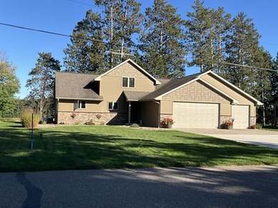 Beautiful 3BR-3BA ranch built in 2012 on the full recreational - photo 43
