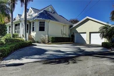 First Class 1904 Intracoastal Residence with the character of a - photo 7