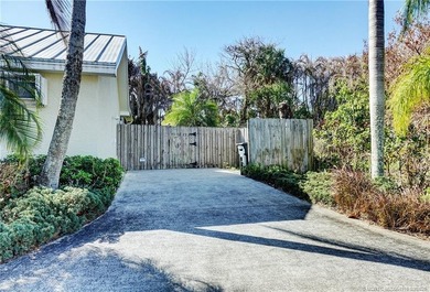 First Class 1904 Intracoastal Residence with the character of a - photo 8