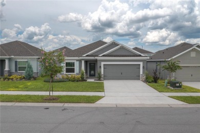 Lake Home For Sale in Lake Alfred, Florida