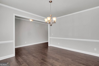Beautifully maintained and freshly painted two-story home with a - photo 3