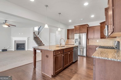 Beautifully maintained and freshly painted two-story home with a - photo 9