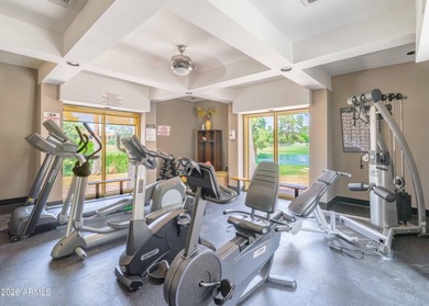Lovely 2nd floor condo in sought-after Biltmore features 2 BR, 1 - photo 31