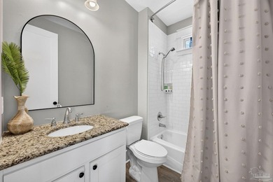 Canal-front, fully furnished 5BR/4.5BA beach home sleeps 17 and - photo 33