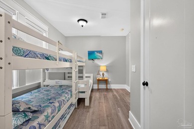 Canal-front, fully furnished 5BR/4.5BA beach home sleeps 17 and - photo 37