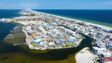 Canal-front, fully furnished 5BR/4.5BA beach home sleeps 17 and - photo 48