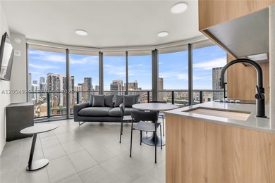 Experience elevated living in this spectacular high-floor - photo 4