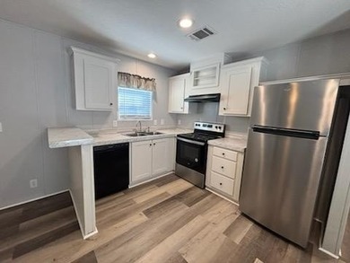 Own your own home in a quiet, well-maintained neighborhood! This - photo 3