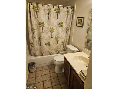 TOP FLOOR FURNISHED SPLIT 2 BEDROOM/2 BATH FLOORPLAN W/ - photo 11