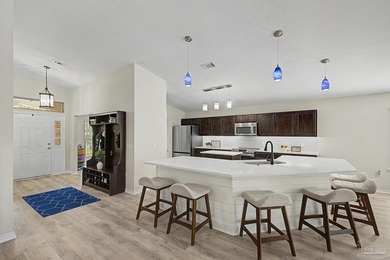 Welcome to 8193 Sierra Street in Navarre-an exceptional - photo 11