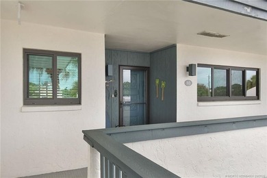 Absolutely Beautiful, 2 Bed/2 Bath, 1300 SqFt, Updated Condo in - photo 4