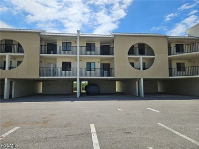TOP FLOOR FURNISHED SPLIT 2 BEDROOM/2 BATH FLOORPLAN W/ - photo 15