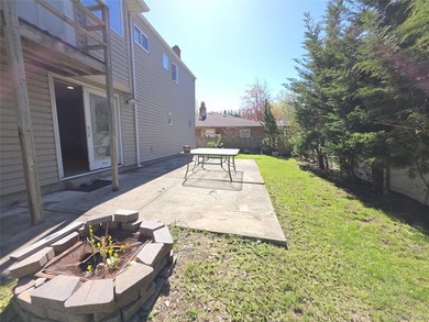 Spacious hi ranch with 4 bedrooms and 3 full bathrooms, set on - photo 17