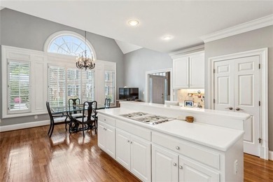 Wonderful cluster home located in popular 2000 Paces Ferry - photo 8