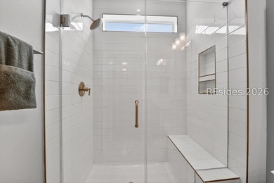 Better than new and ready now! This hard-to-find Ibiza Loft in - photo 26