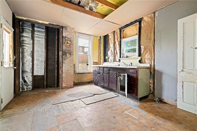 Wonderful Investment Opportunity! This Two-Story Home Is - photo 9