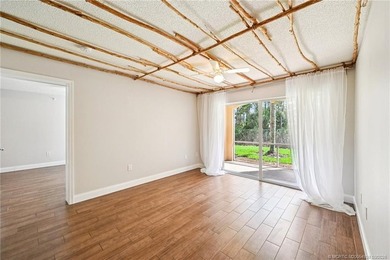 Stunning first-floor Portofino gem with rare private garage and - photo 2
