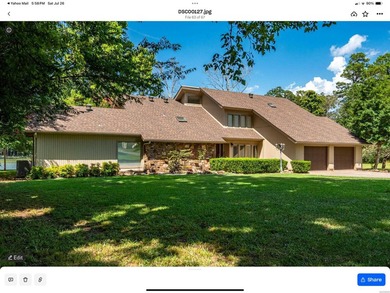 This beautifully updated Lake Hamilton home offers the perfect - photo 1