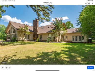 This beautifully updated Lake Hamilton home offers the perfect - photo 3