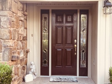 This beautifully updated Lake Hamilton home offers the perfect - photo 4
