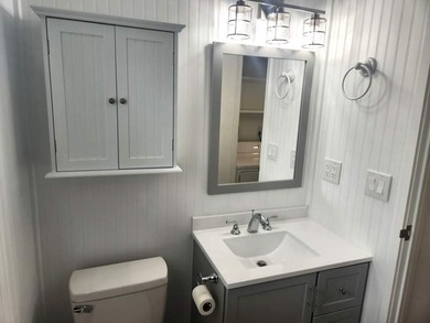 Best Value in Pinellas County - Fully Renovated & Move-In Ready! - photo 4