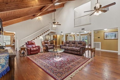 This beautifully updated Lake Hamilton home offers the perfect - photo 10