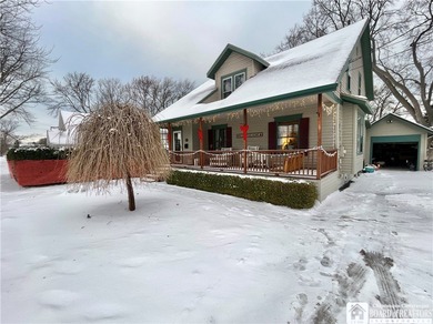 Lake Erie Home Sale Pending in Dunkirk New York