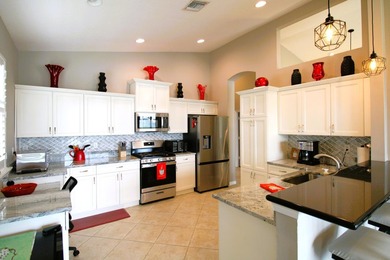 Meticulously maintained open *Sapphire* floorplan w/serene water - photo 19
