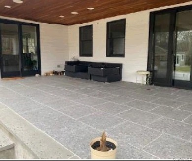 Property sold occupied. No lease, no access. Buyer assumes all - photo 7