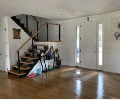 Property sold occupied. No lease, no access. Buyer assumes all - photo 9