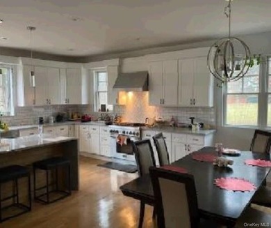 Property sold occupied. No lease, no access. Buyer assumes all - photo 10