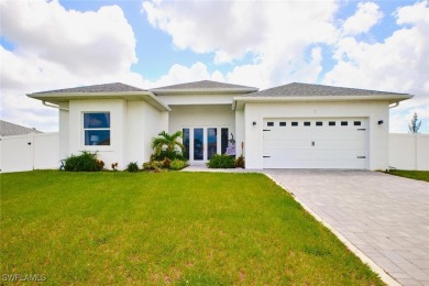 Cape Coral Lakes Area Home For Sale in Cape Coral Florida