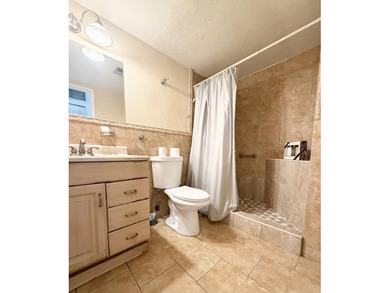 ComWelcome home to this beautifully maintained first-floor - photo 13