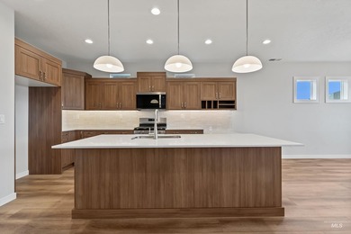 SELLER OFFERING $5,000 IN SELLER CONCESSIONS! The Mirage by - photo 15