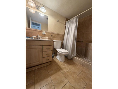 ComWelcome home to this beautifully maintained first-floor - photo 15