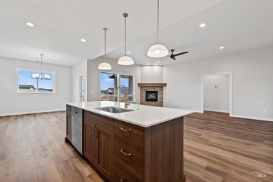 SELLER OFFERING $5,000 IN SELLER CONCESSIONS! The Mirage by - photo 16