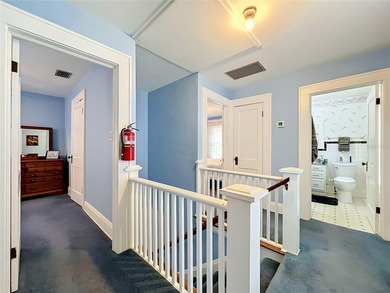 Welcome home to this quaint 3 bedroom 1 1/2 bath home. Built in - photo 16