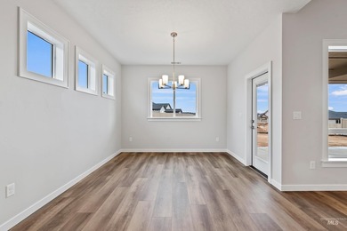 SELLER OFFERING $5,000 IN SELLER CONCESSIONS! The Mirage by - photo 17