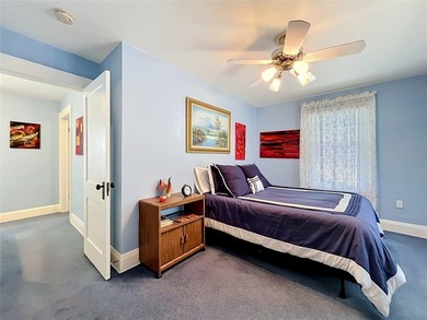 Welcome home to this quaint 3 bedroom 1 1/2 bath home. Built in - photo 20
