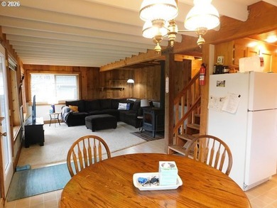 Custom Lake Front Home - photo 9