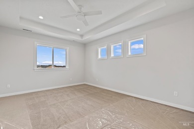 SELLER OFFERING $5,000 IN SELLER CONCESSIONS! The Mirage by - photo 22