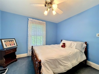 Welcome home to this quaint 3 bedroom 1 1/2 bath home. Built in - photo 24