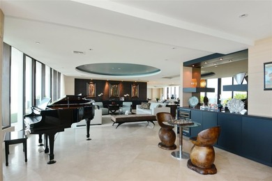 OVER 8800 TOTAL SF!!!! Truly one of a kind entire half floor - photo 6