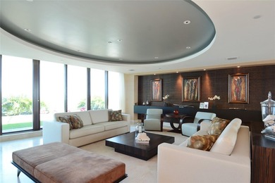 OVER 8800 TOTAL SF!!!! Truly one of a kind entire half floor - photo 8